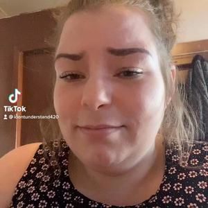 Meet your Posher, Lee-anne